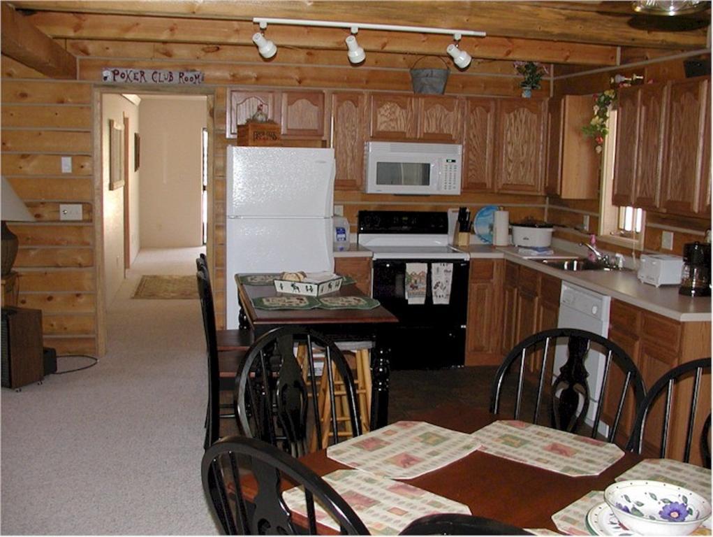 Comanche Lodge Custer Ruang foto